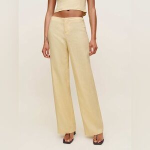 NWT reformation vida linen low rise pants in Parmesan/ size 4
